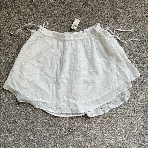 Aerie Floral Embroidered White Mini Skirt - Picture 1 of 5